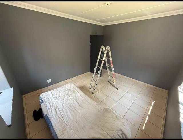 4 BEDROOM HOUSE FOR SALE IN VANDERBIJLPARK CW 5